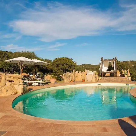 Porto Cervo In Sardinian Style A/c For 12 بالاو