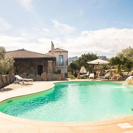Porto Cervo In Sardinian Style A/c For 12 بالاو